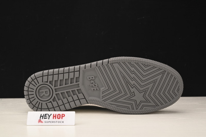 a bathing ape court sta light grey cream hp33-121